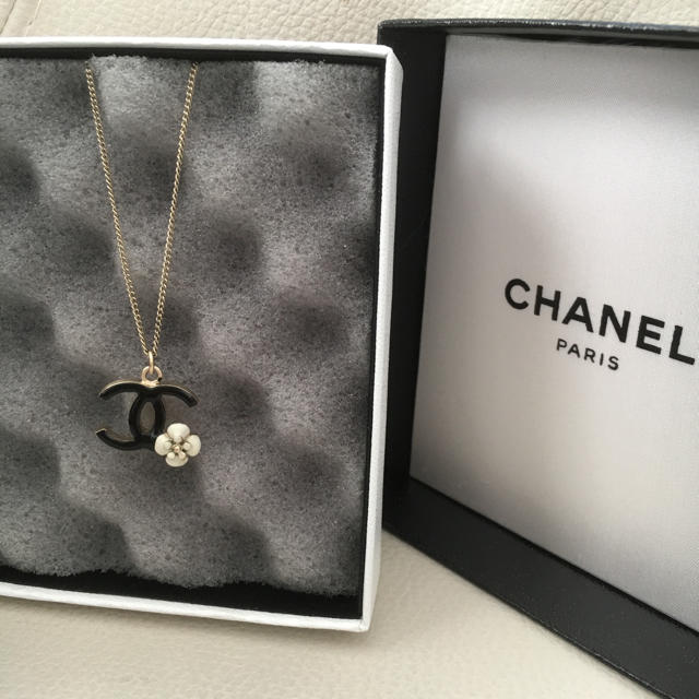 CHANEL(シャネル)のシャネルネックレス 正規品 レディースのアクセサリー(ネックレス)の商品写真