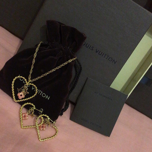 宅配便配送 LOUIS セット ルイヴィトン 極美品 - VUITTON ネックレス