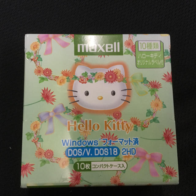 maxell(マクセル)のHello kitty フロッピーディスク エンタメ/ホビーのおもちゃ/ぬいぐるみ(キャラクターグッズ)の商品写真