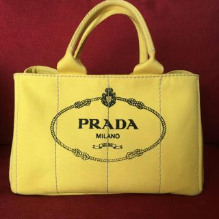 プラダ カナパ（イエロー/黄色系）の通販 41点 | PRADAを買うならラクマ