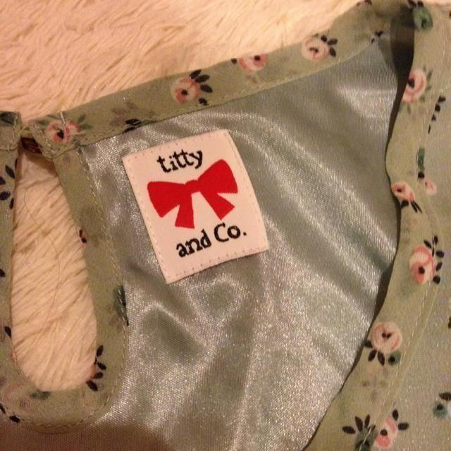 titty&co(ティティアンドコー)のtitty&Co. 花柄ワンピース レディースのワンピース(ミニワンピース)の商品写真