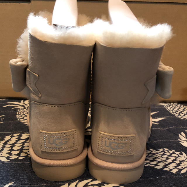 UGG(アグ)のちいちゃん様専用ですUGG未使用ブーツ レディースの靴/シューズ(ブーツ)の商品写真