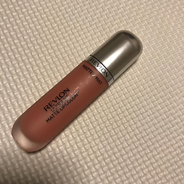 REVLON(レブロン)のレブロン ウルトラHD マットリップカラー 032 コスメ/美容のベースメイク/化粧品(口紅)の商品写真