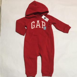 ベビーギャップ(babyGAP)の新品タグ付 gap カバーオール 80 レッド(カバーオール)