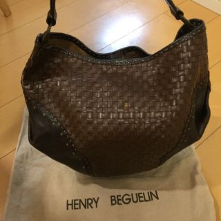 エンリーべグリン(HENRY BEGUELIN)のHENRY BEGUELIN 美品バッグ(ショルダーバッグ)