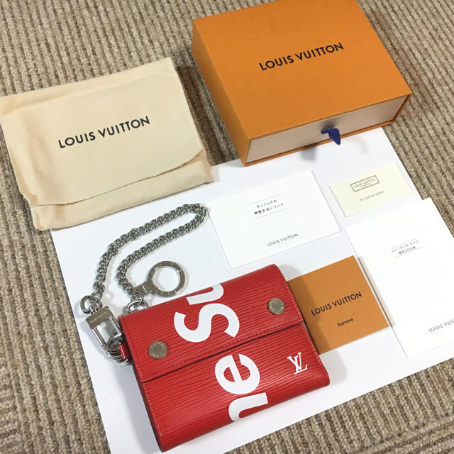 supreme LOUIS VUITTON コラボ財布 三つ折り