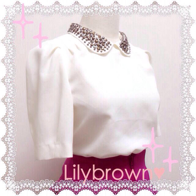 Lily Brown(リリーブラウン)のLilyBrown＊スタッズ衿ブラウス レディースのトップス(シャツ/ブラウス(半袖/袖なし))の商品写真