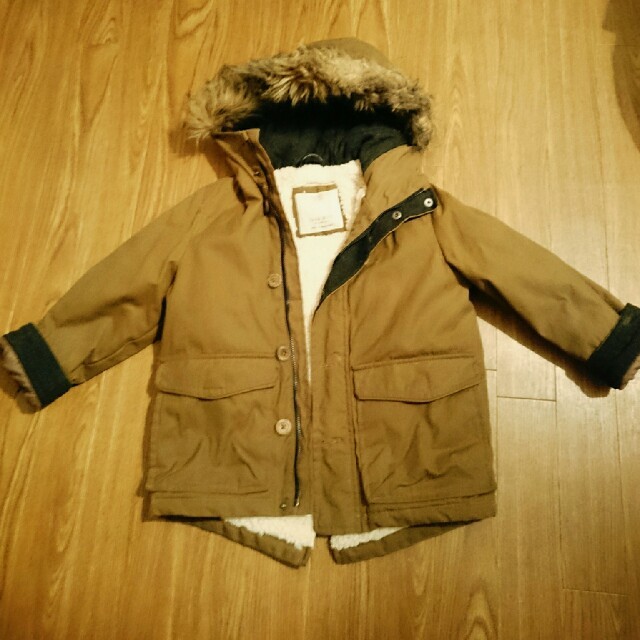 ZARA KIDS(ザラキッズ)のZARA(ザラ) キッズ コート キッズ/ベビー/マタニティのキッズ服男の子用(90cm~)(ジャケット/上着)の商品写真