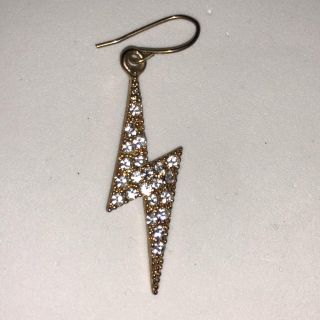 ピアス カミナリ イナズマ(ピアス)