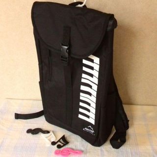 新品★鍵盤柄♪リュックサック・デイバッグ・スクエアバッグ【ブラック】(リュック/バックパック)