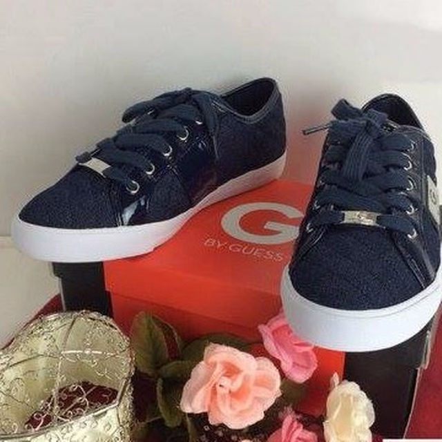 GUESS Byrone Sneaker レディース スニーカー シューズ 靴