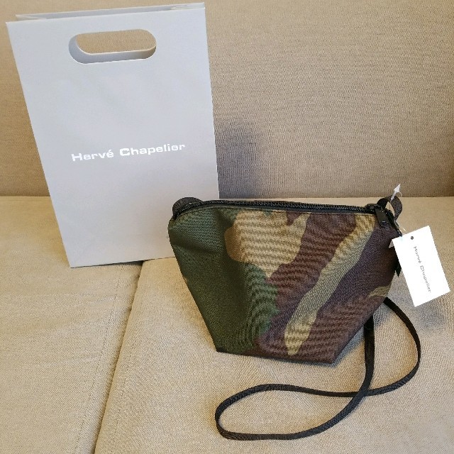 Herve Chapelier(エルベシャプリエ)の新品タグ付き　エルベシャプリエ カモフラ　ポシエット レディースのバッグ(ショルダーバッグ)の商品写真