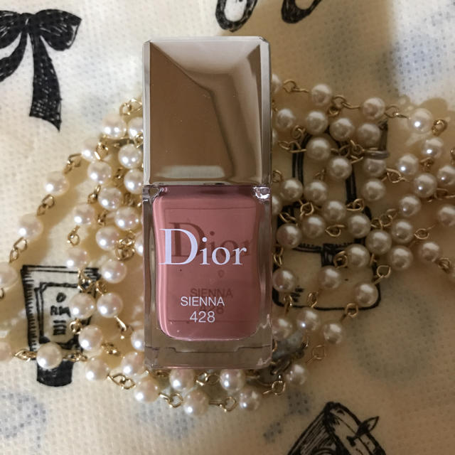 Christian Dior(クリスチャンディオール)の【雑誌掲載人気色】ディオールヴェルニ 428  10ml コスメ/美容のネイル(マニキュア)の商品写真