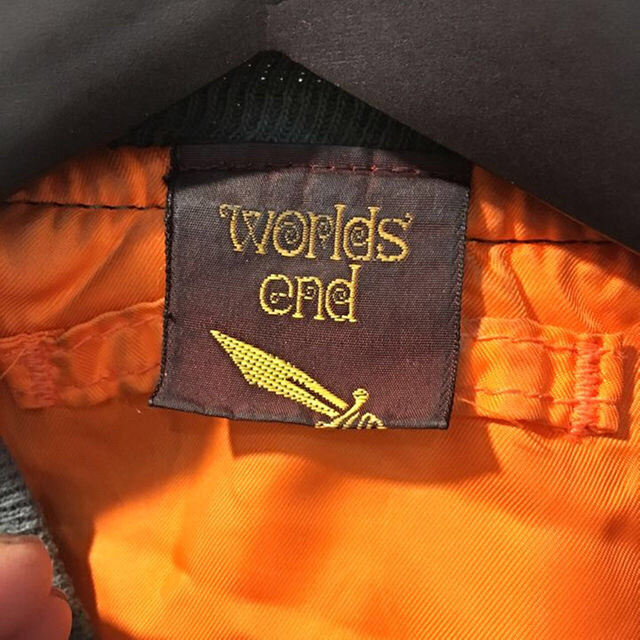 Vivienne Westwood(ヴィヴィアンウエストウッド)の緊急値下げ Worlds End (ワールズエンド) MA-1 medium  メンズのジャケット/アウター(ミリタリージャケット)の商品写真