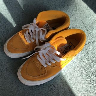 ヴァンズ(VANS)のＶＡＮS ＨＡＬＦＣＡＢ イエロー24㌢(スニーカー)