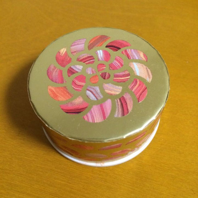 GUERLAIN(ゲラン)の【美品】ゲラン  メテオリット FRESH PINK 02 コスメ/美容のベースメイク/化粧品(その他)の商品写真