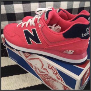 ニューバランス(New Balance)の【新品】ニューバランス574 スニーカー（ピンク:23.5㎝、24㎝）(スニーカー)