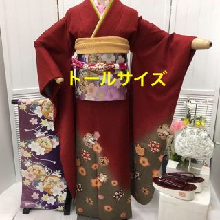 振袖一掃SALE❣️トールサイズ❤︎197∞落ち着いた赤色・桜の中に兎文様(振袖)