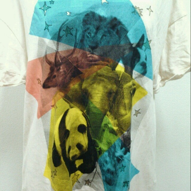 JEANASIS(ジーナシス)のアニマルTシャツ レディースのトップス(Tシャツ(半袖/袖なし))の商品写真