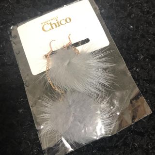 フーズフーチコ(who's who Chico)の【M o e 様専用】ファー ピアス(ピアス)