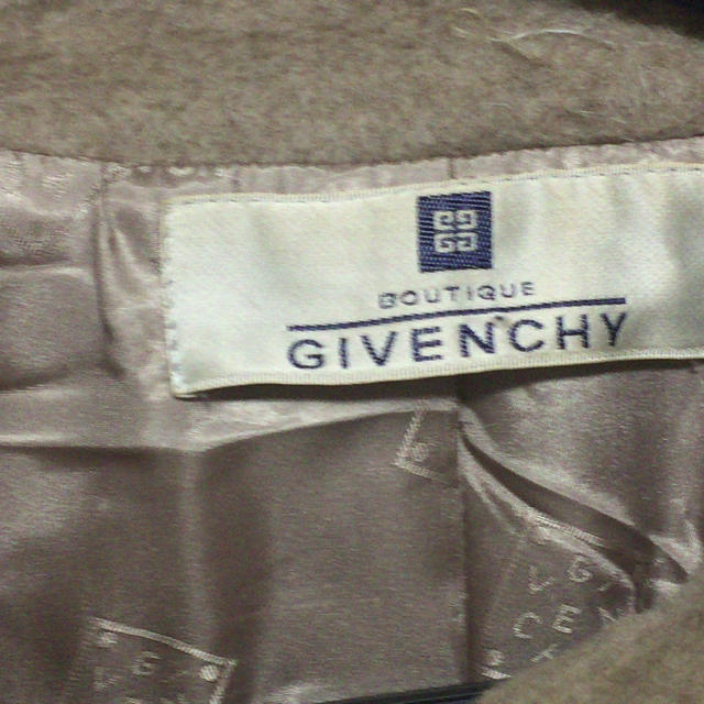 GIVENCHY(ジバンシィ)のりんさん専用！GIVENCHYのお洒落なロングコート メンズのジャケット/アウター(チェスターコート)の商品写真