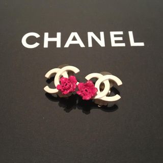 シャネル(CHANEL)のシャネル フラワー イヤリング(イヤリング)