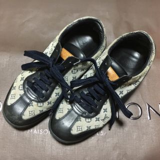 ルイヴィトン(LOUIS VUITTON)の《ひーさん樣専用》【ルイヴィトン】スニーカー 38サイズ(スニーカー)