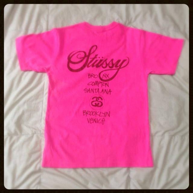 STUSSY(ステューシー)のSTUSSY world tour T レディースのトップス(Tシャツ(半袖/袖なし))の商品写真