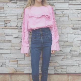 ザラ(ZARA)のzara フリルピンクブラウス(シャツ/ブラウス(長袖/七分))