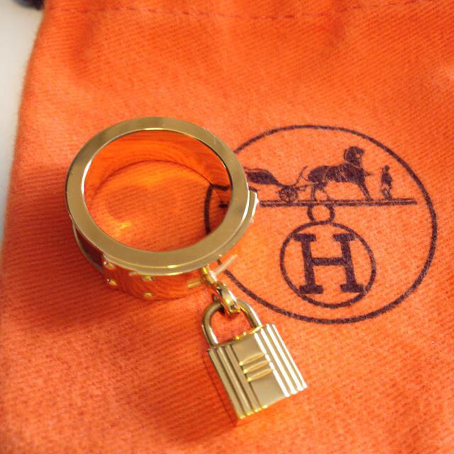 Hermes(エルメス)のエルメススカーフリング レディースのファッション小物(バンダナ/スカーフ)の商品写真