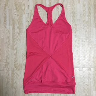 ナイキ(NIKE)のNIKE ナイキ タンクトップ(タンクトップ)