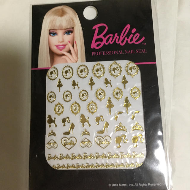 Barbie(バービー)の新品未使用 バービー  ネイルシール 2枚セット コスメ/美容のネイル(ネイル用品)の商品写真