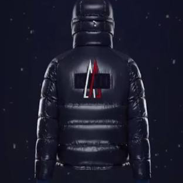 激安モール kith moncler モンクレール サイズ3 国内正規店購入 ダウン