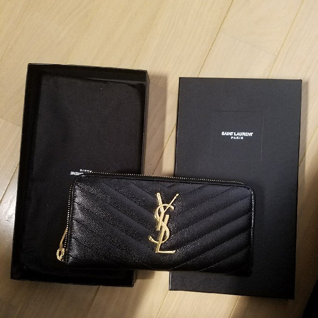 2022春の新作 Yves Saint Laurent Beaute - YSL新品未使用 財布