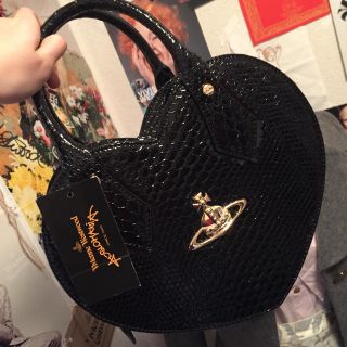 ヴィヴィアンウエストウッド(Vivienne Westwood)の未使用フリリースネークハートバッグ(ハンドバッグ)