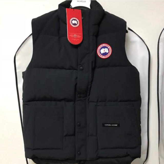 CANADA GOOSE(カナダグース)のてぃー様専用 CANADA GOOSE カナダグース メンズのジャケット/アウター(ダウンベスト)の商品写真