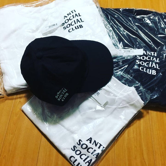 Supreme(シュプリーム)のanti social social club キャップ メンズの帽子(その他)の商品写真