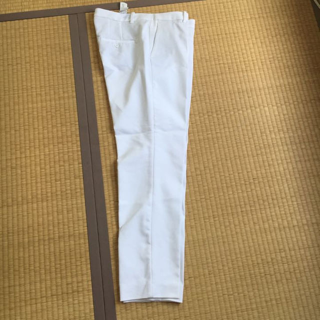 ZARA(ザラ)のZARA 未使用 パンツ レディースのパンツ(クロップドパンツ)の商品写真