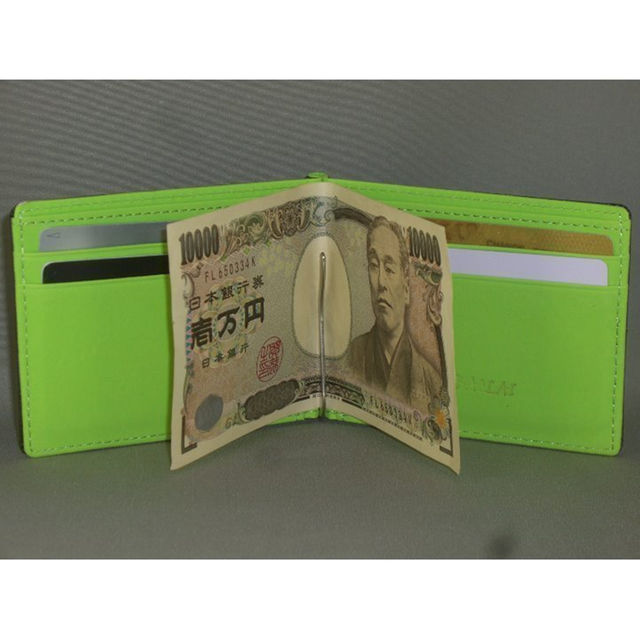 ☆コンパクト＆スタイリッシュ★マネークリップブラックグリーン メンズのファッション小物(折り財布)の商品写真