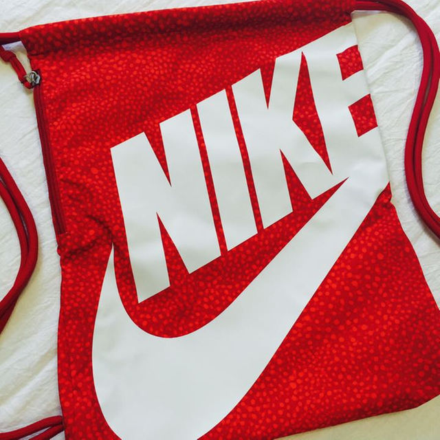 NIKE(ナイキ)の【激レア】NIKEナイキ ヘリテージ ヒョウ柄レッド メンズのバッグ(その他)の商品写真