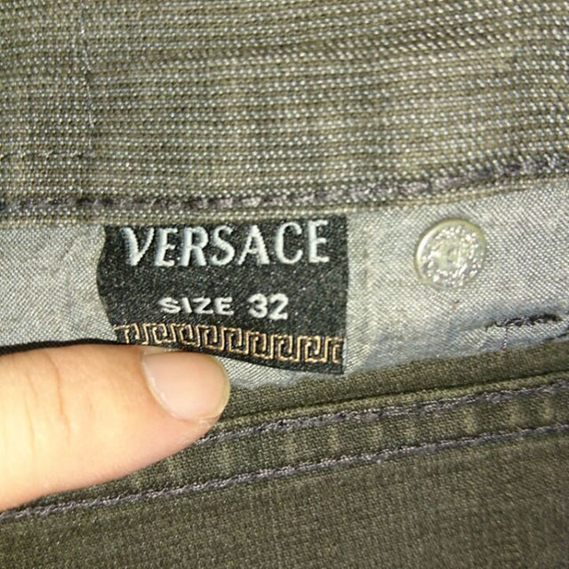 VERSACE(ヴェルサーチ)のヴェルサーチパンツ メンズのパンツ(デニム/ジーンズ)の商品写真