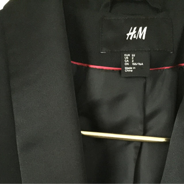 H&M(エイチアンドエム)の✨H&M✨タキシードジャケット レディースのジャケット/アウター(テーラードジャケット)の商品写真