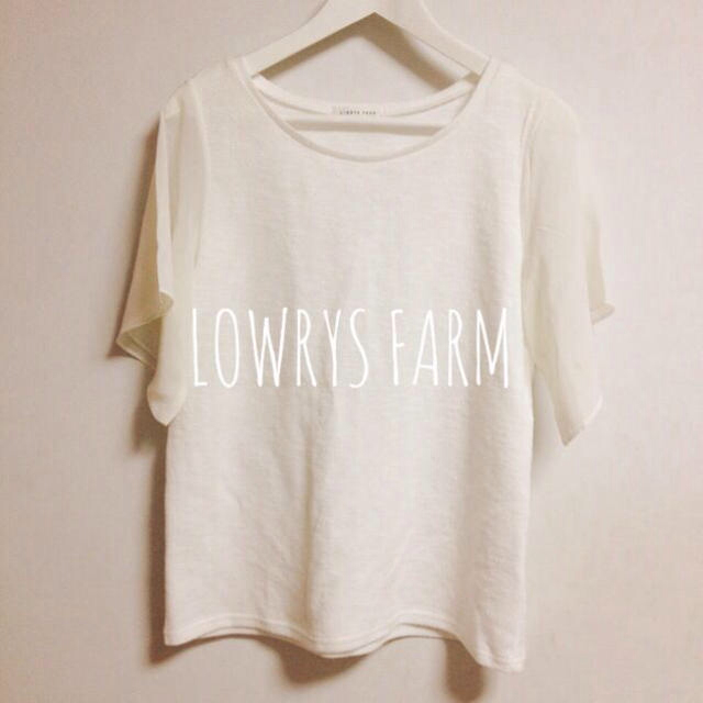 LOWRYS FARM(ローリーズファーム)のみぃ♡さん 専用 レディースのトップス(カットソー(半袖/袖なし))の商品写真