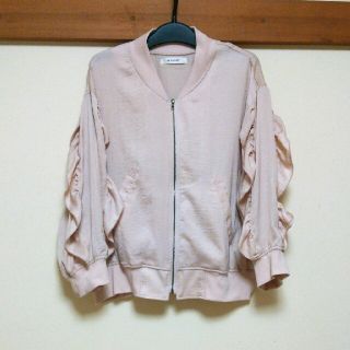 ダブルクローゼット(w closet)の値下げ☆w closet フリルブルゾン(ブルゾン)