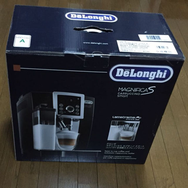 DeLonghi(デロンギ)のデロンギ マグニフィカSカプチーノスマートコンパクト ECAM23260SB スマホ/家電/カメラの調理家電(炊飯器)の商品写真