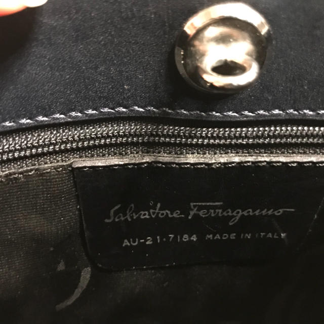 Ferragamo(フェラガモ)のフェラガモ      クリスマスプレゼント🎁 レディースのバッグ(ハンドバッグ)の商品写真