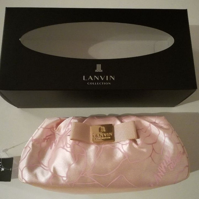 LANVIN(ランバン)の【新品】LANVINポーチ レディースのバッグ(ボディバッグ/ウエストポーチ)の商品写真