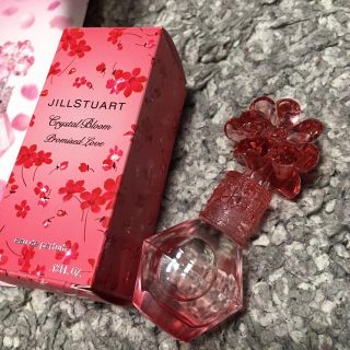 ジルスチュアート(JILLSTUART)のジルスチュアート 新作 ノベルティ香水(香水(女性用))