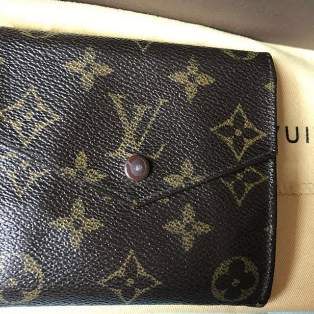 LOUIS VUITTON(ルイヴィトン)のルイヴィトン ヴィンテージモノグラムポルトモネビエWホック三つ折り財布 レディースのファッション小物(財布)の商品写真