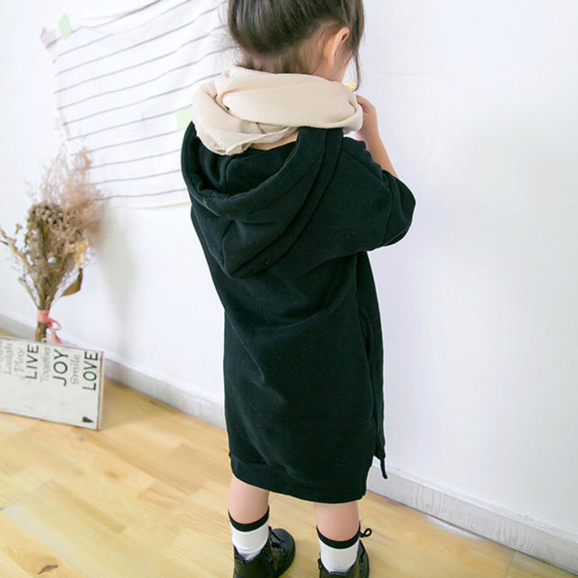 子供 ナンバリング パーカーワンピース キッズ/ベビー/マタニティのキッズ服女の子用(90cm~)(ワンピース)の商品写真